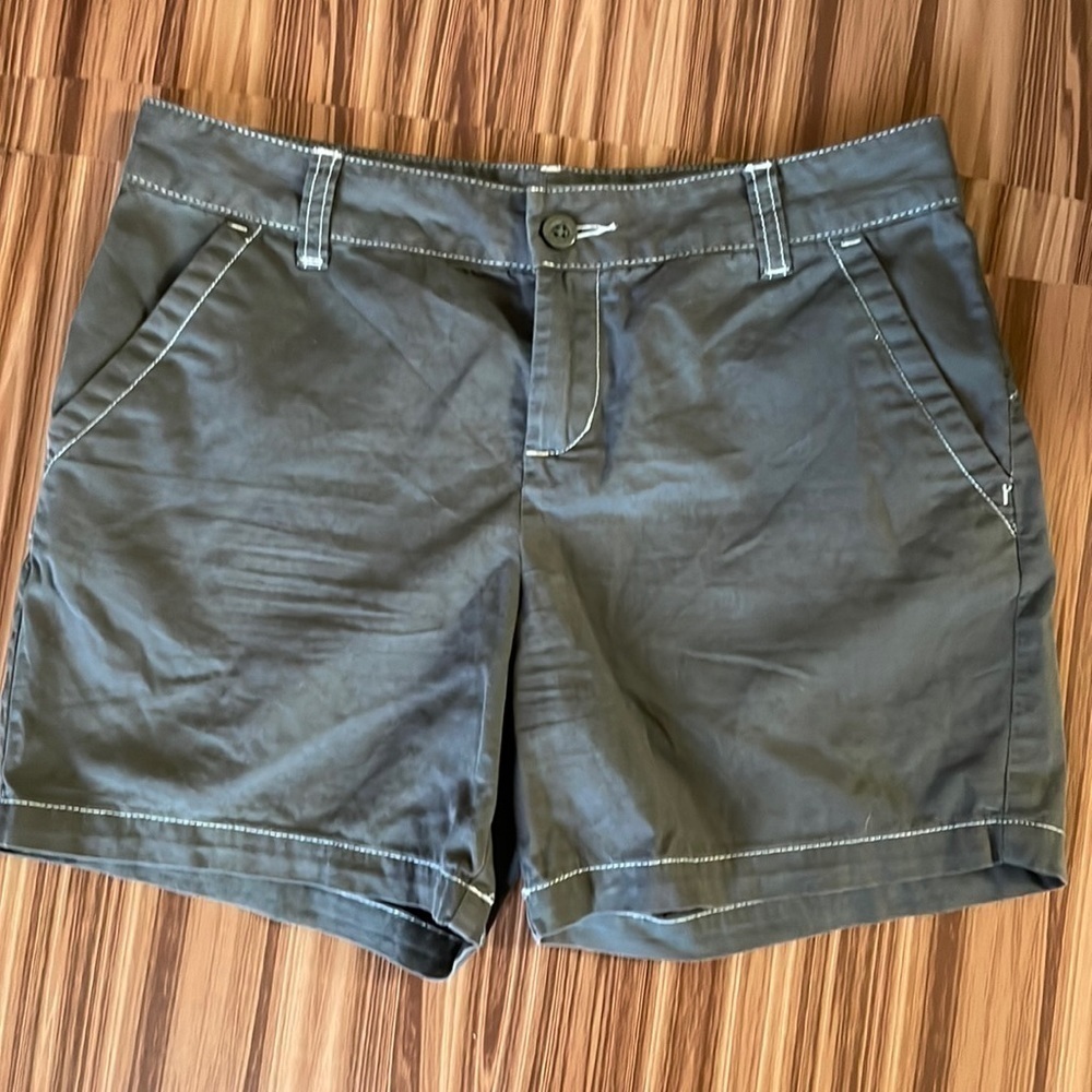 COLUMBIA cotton shorts Size 10/12
